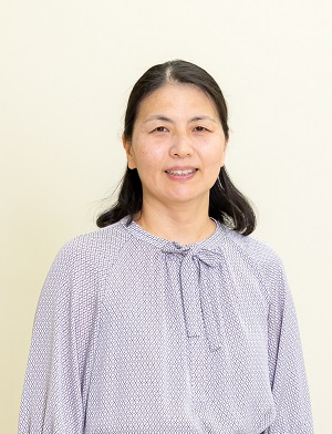 中村　有里
