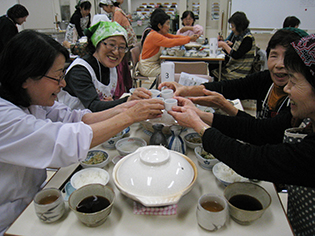 試食の様子