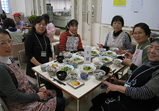 試食の様子