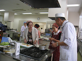 試食の様子