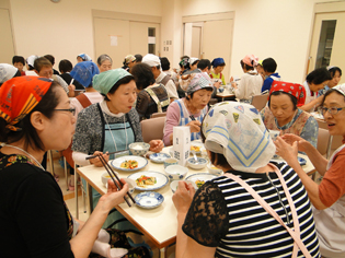 試食の様子