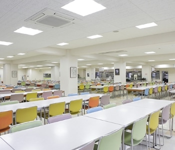 学生食堂(5号館1・2F)