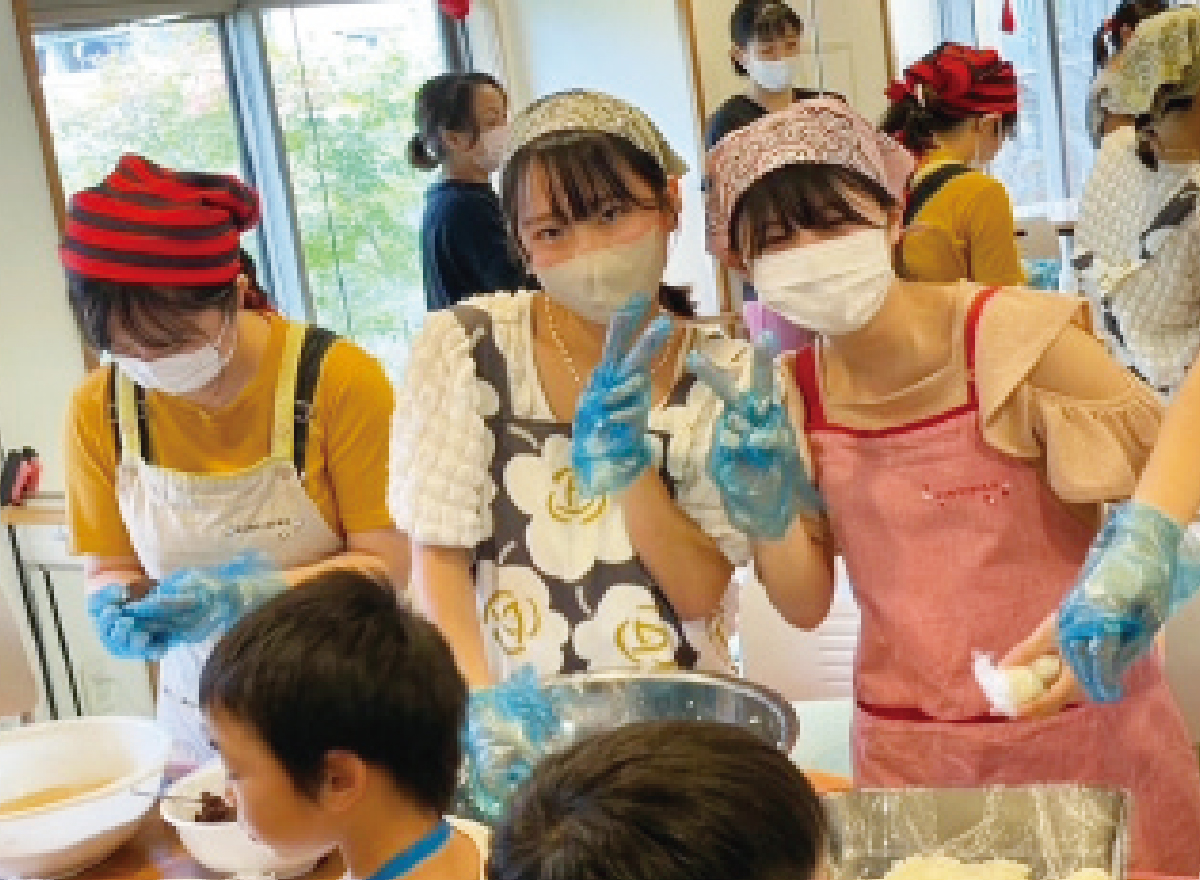 ほほえみ子ども食堂でボランティア活動